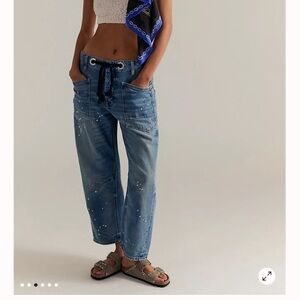 We The Free Moxie Barrel Jeans EUC Size 31